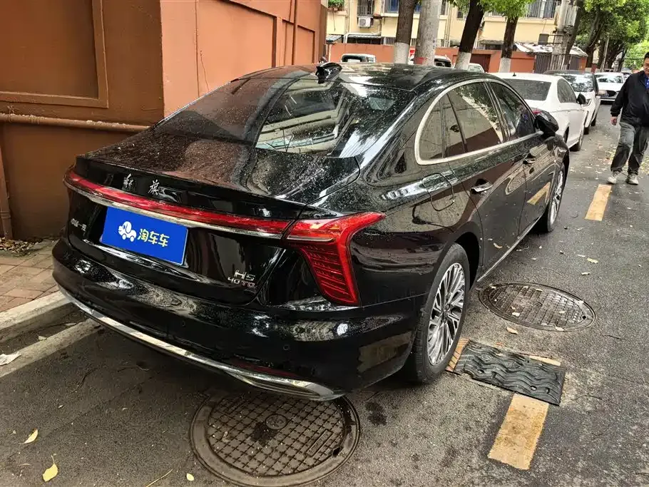 Hongqi H5 — фото 10