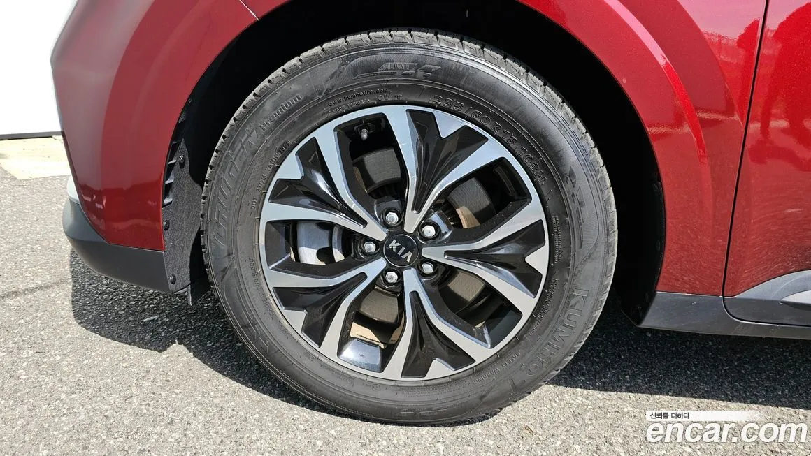 Kia Carnival — фото 10