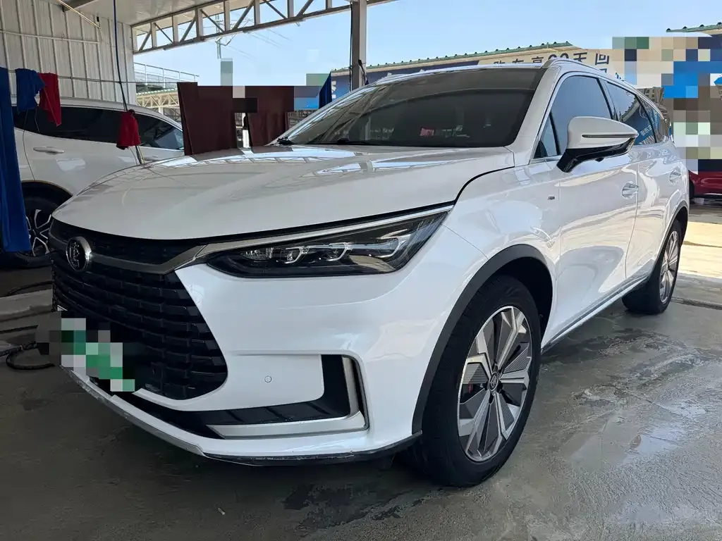 BYD Tang New Energy — фото 1