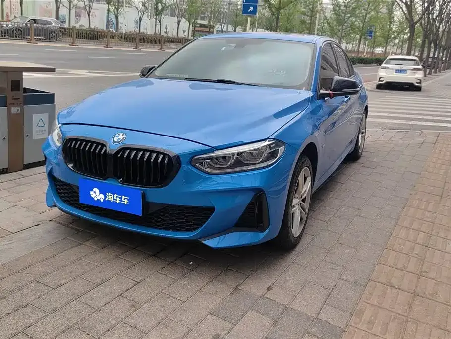 BMW 1 Series — фото 1