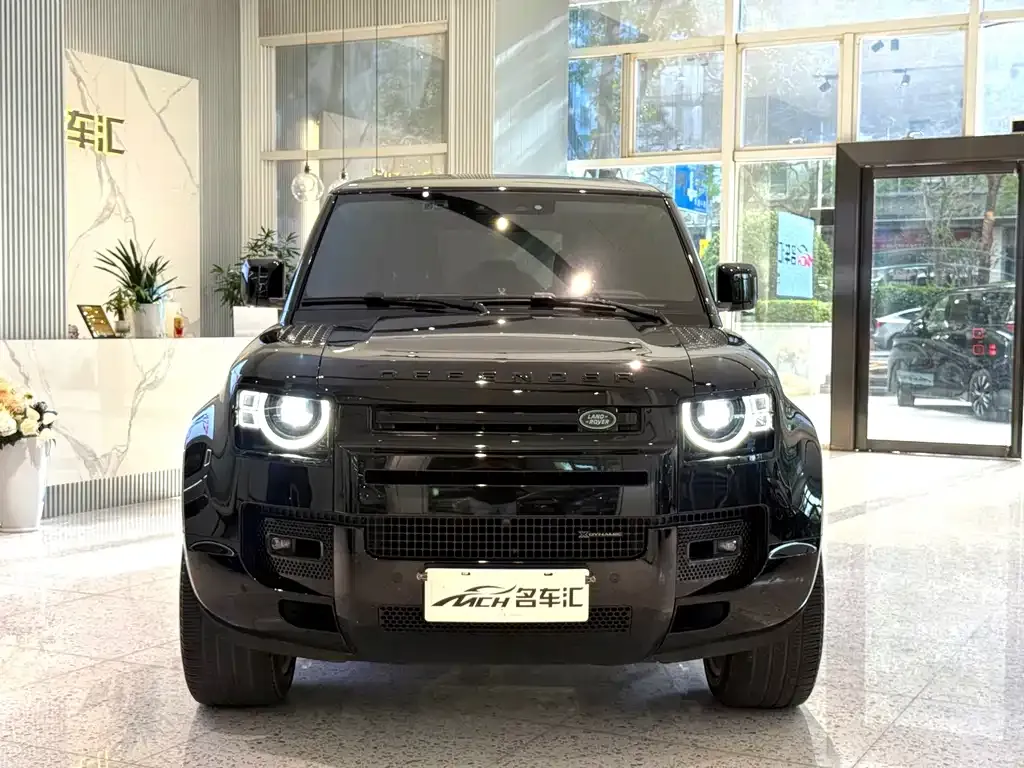 Land Rover Defender — фото 10