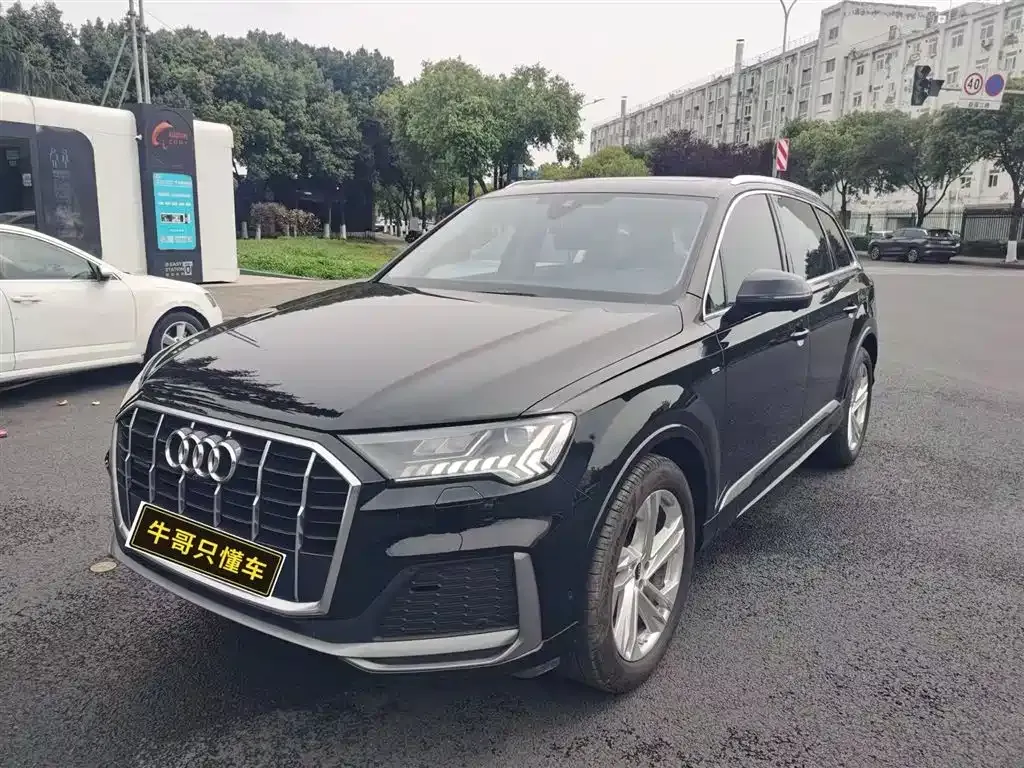 Audi Q7 — фото 2