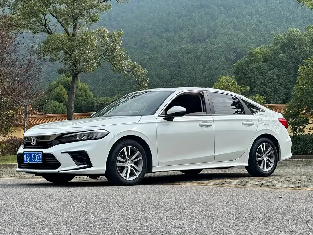 Honda Civic — фото 1