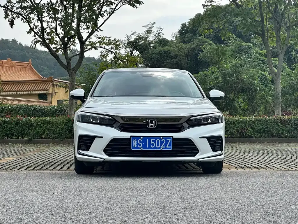 Honda Civic — фото 8