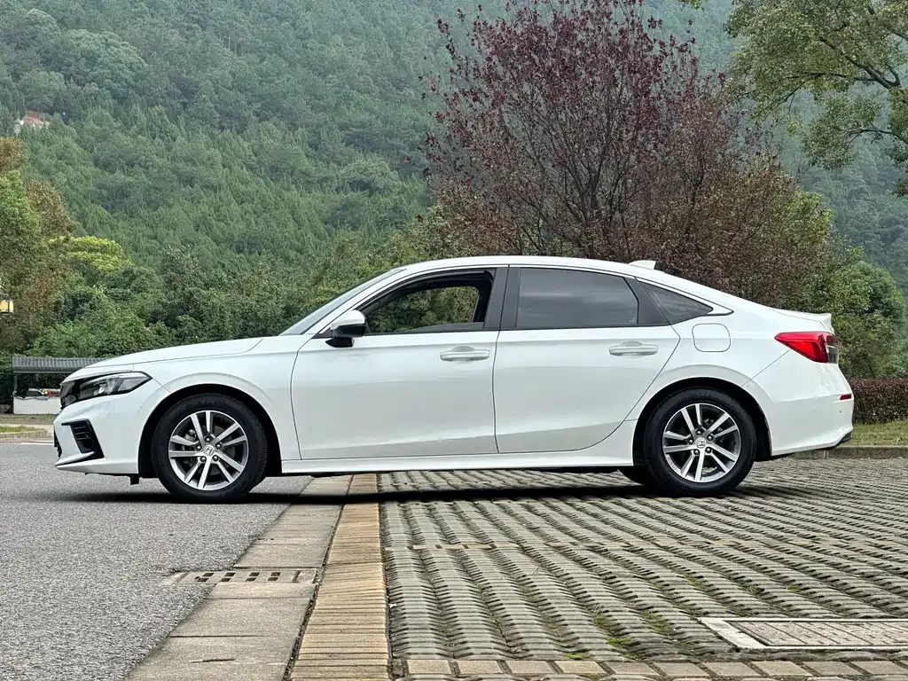 Honda Civic — фото 4