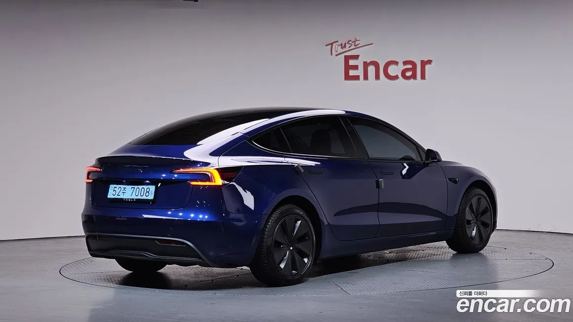 Tesla Model 3 — фото 2