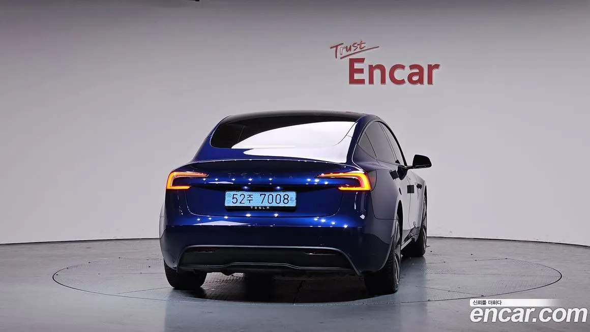 Tesla Model 3 — фото 6