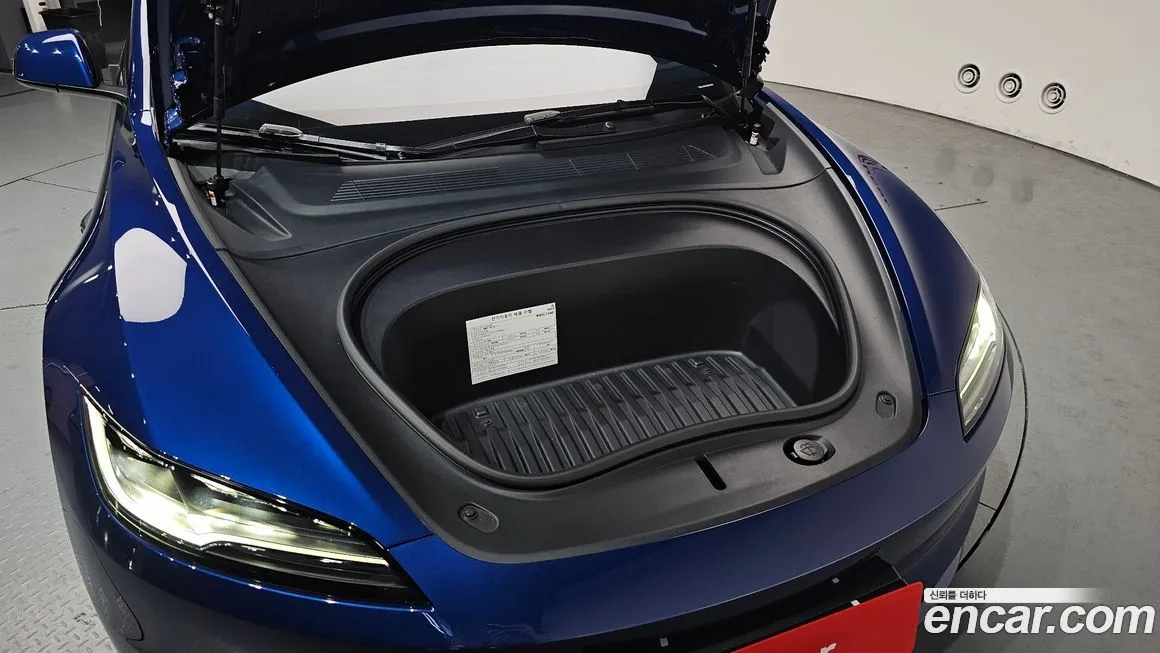 Tesla Model 3 — фото 10