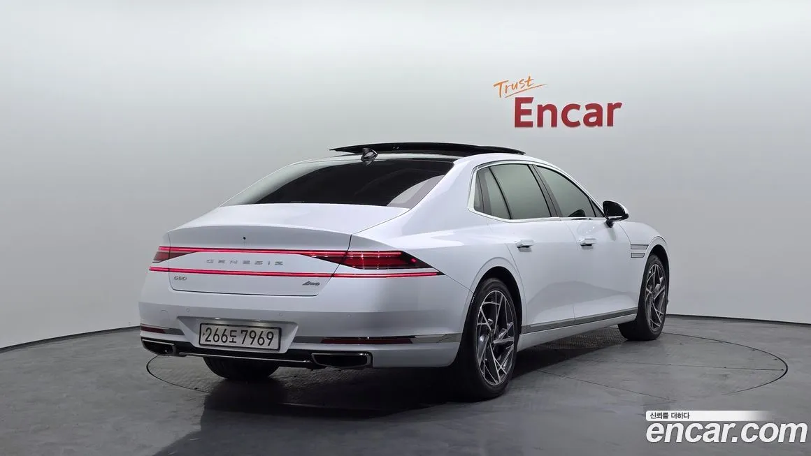 Genesis G90 2022 из KR, фото 2