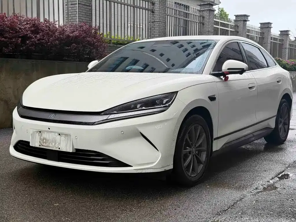BYD Qin L