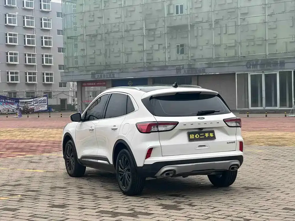 Ford Escape 2024 из CN, фото 5