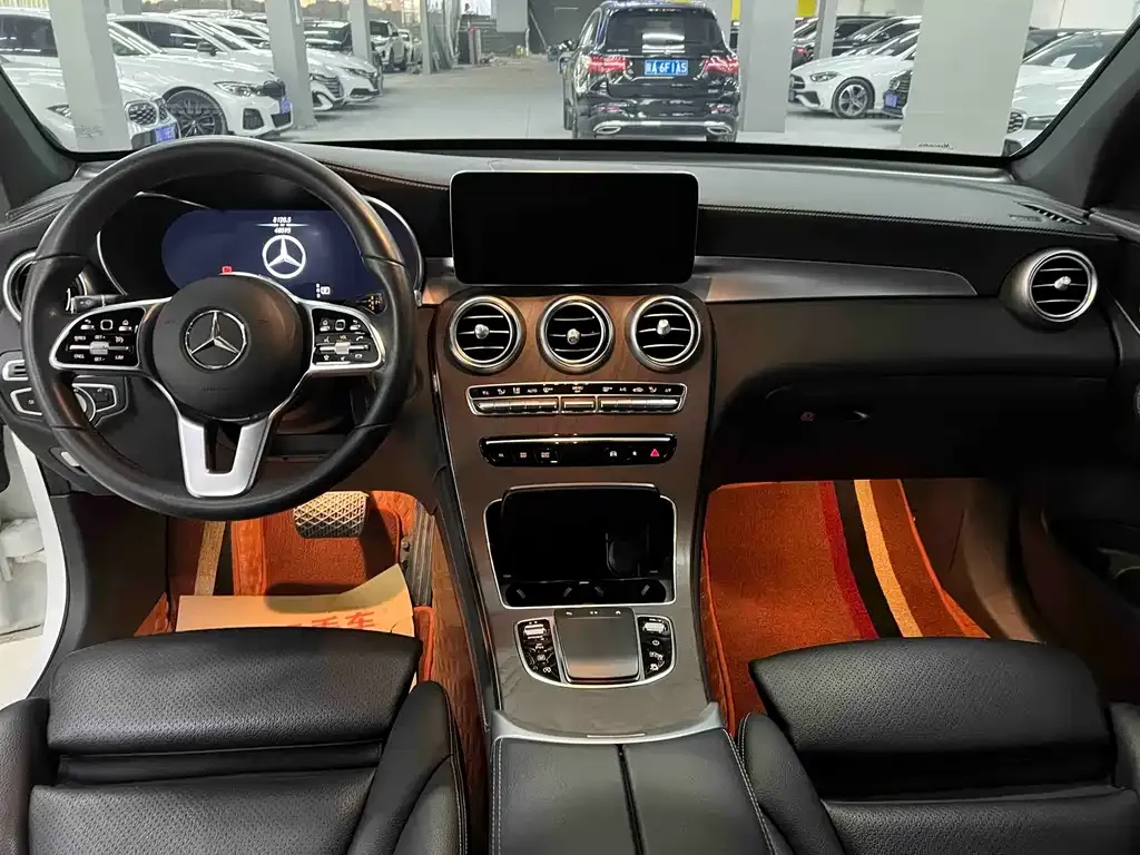 Mercedes-Benz GLC — фото 8