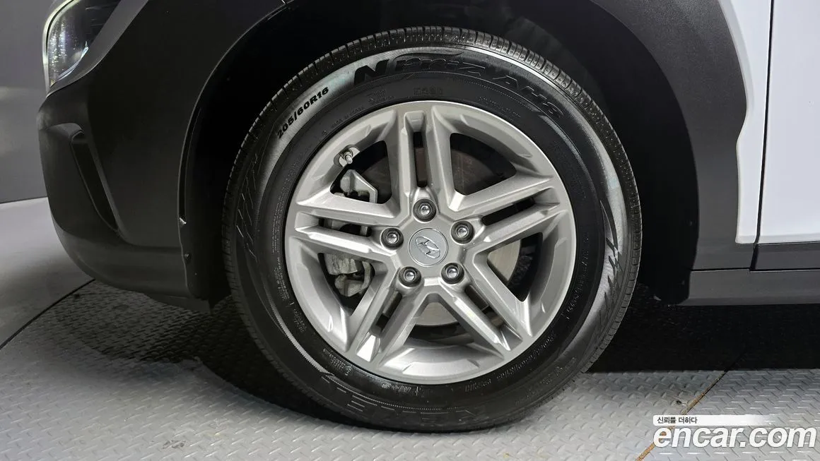 Hyundai Kona 2023 из KR, фото 9