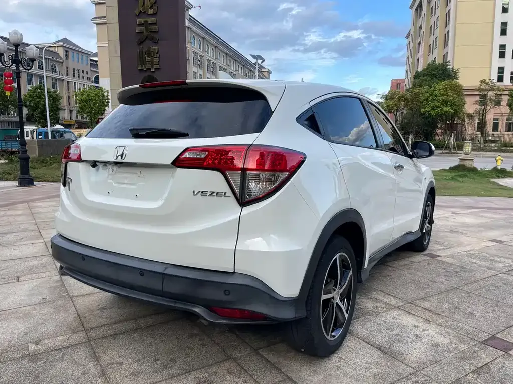 Honda Vezel — фото 7