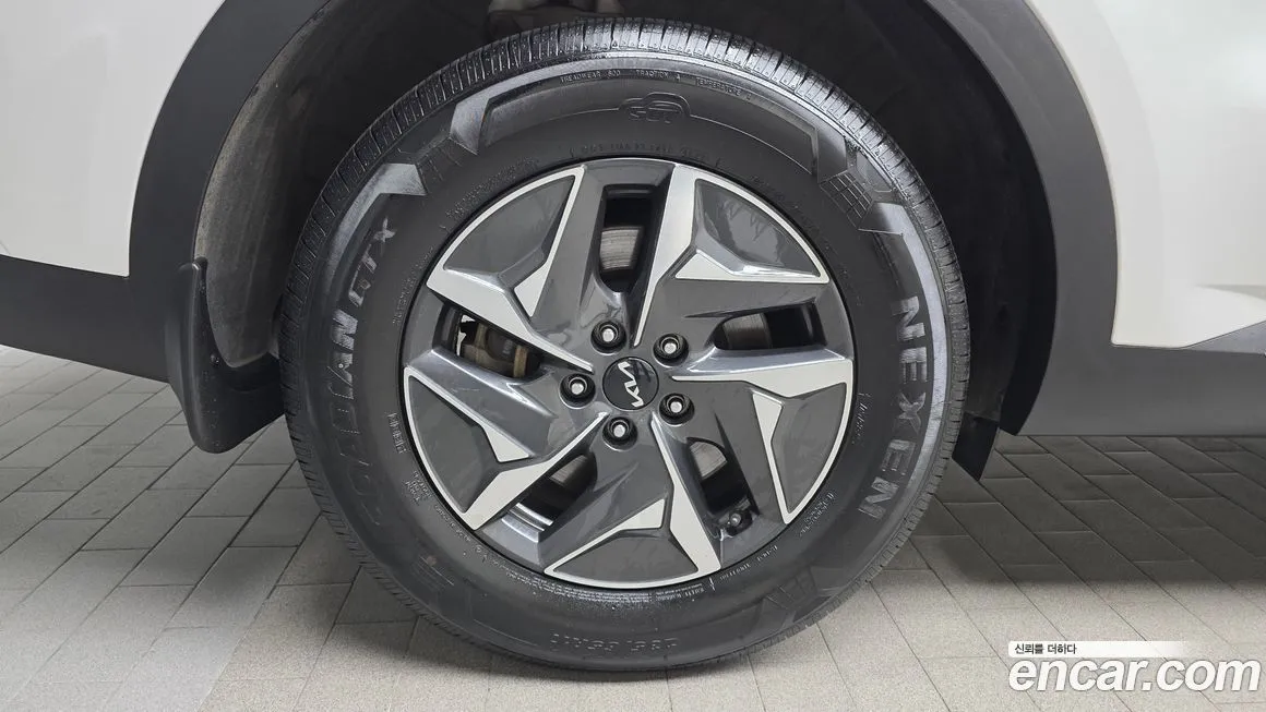 Kia Sorento — фото 10