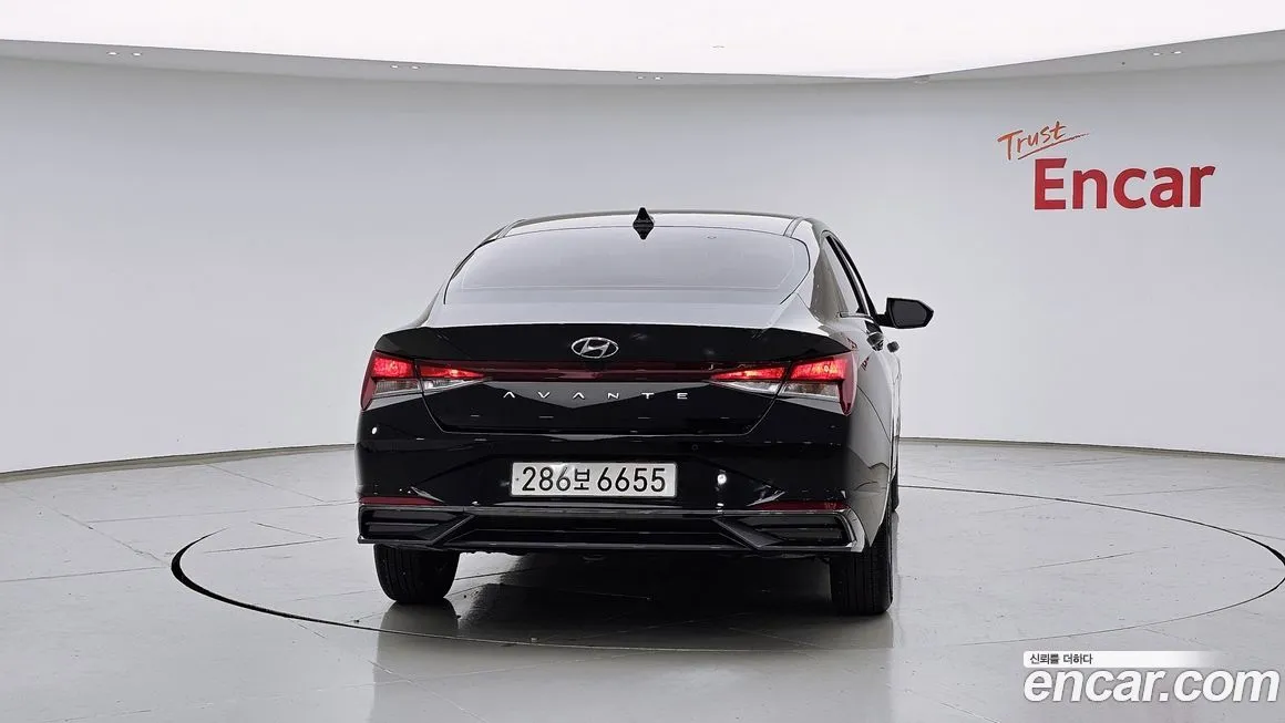 Hyundai AVANTE 2022 из KR, фото 2