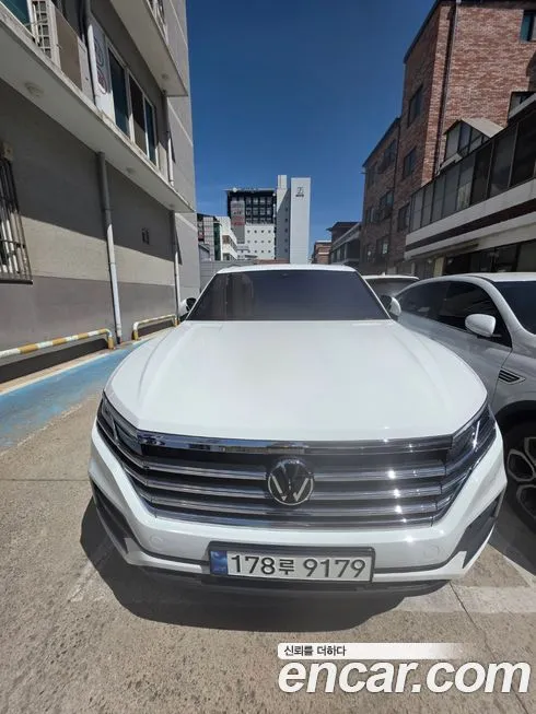 Volkswagen Touareg 2022 из KR, фото 3