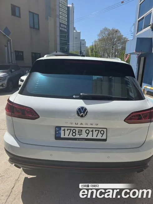 Volkswagen Touareg 2022 из KR, фото 2