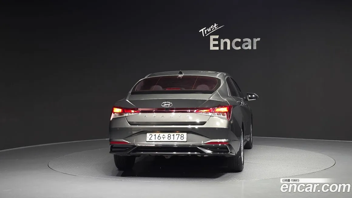 Hyundai AVANTE 2021 из KR, фото 2