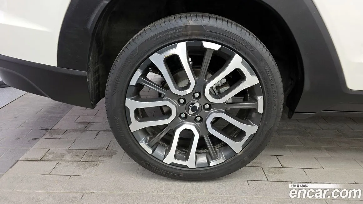 KG Mobility (Ssangyong) Torres — фото 9