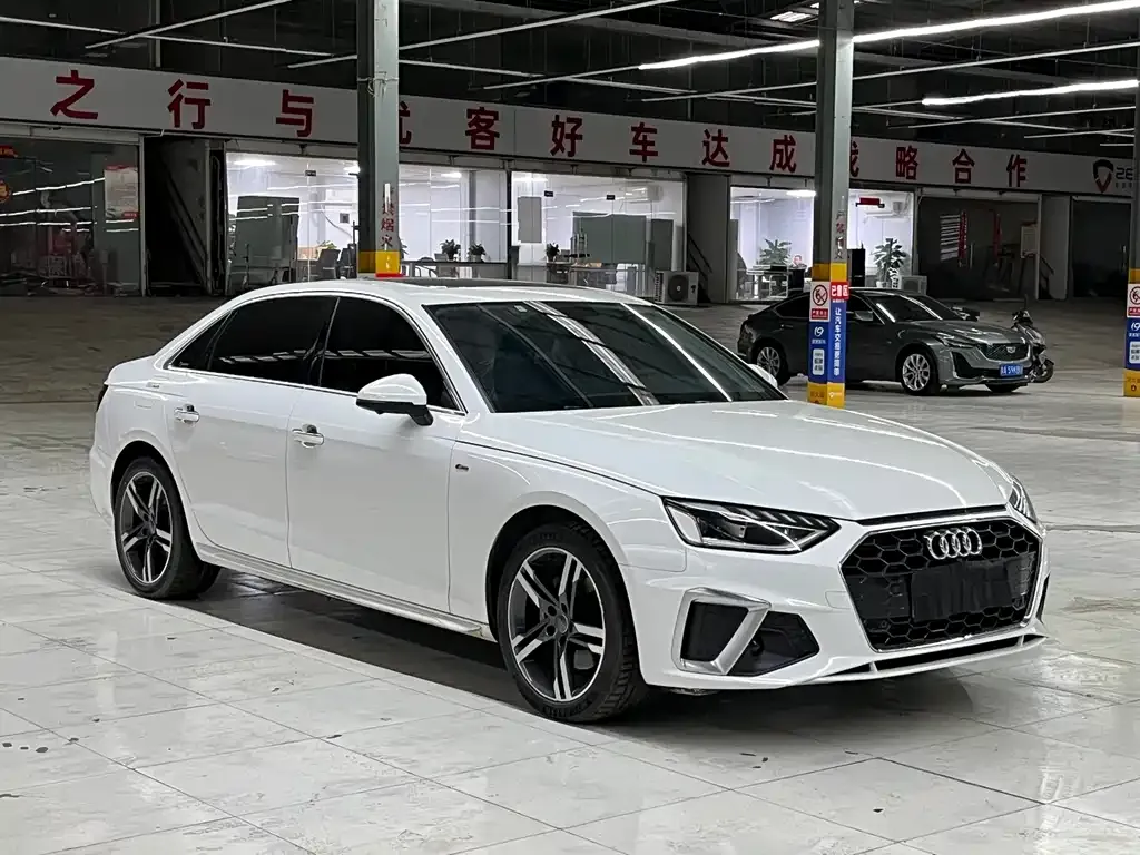 Audi A4L — фото 10