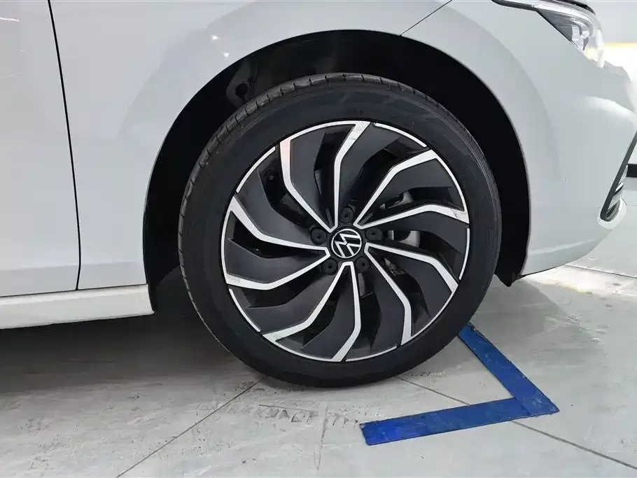 Volkswagen Golf 2021 из CN, фото 10