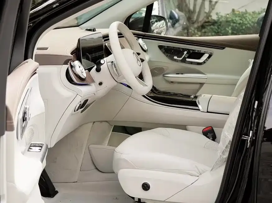 Mercedes-Benz EQE SUV — фото 2