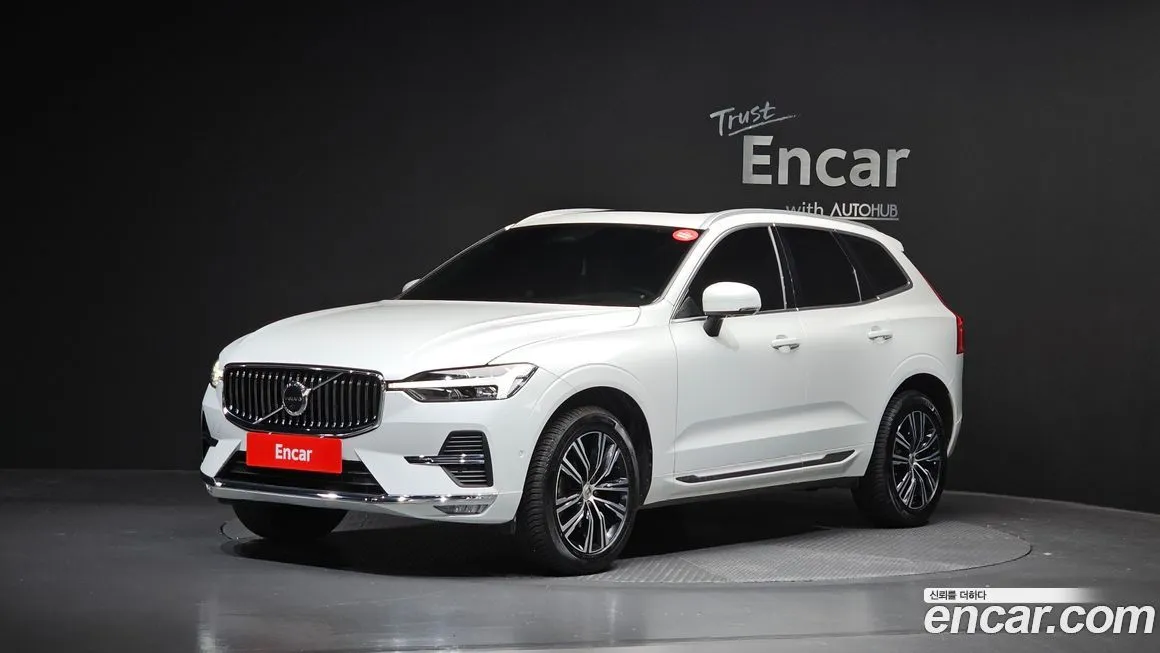 Volvo XC60 — фото 1