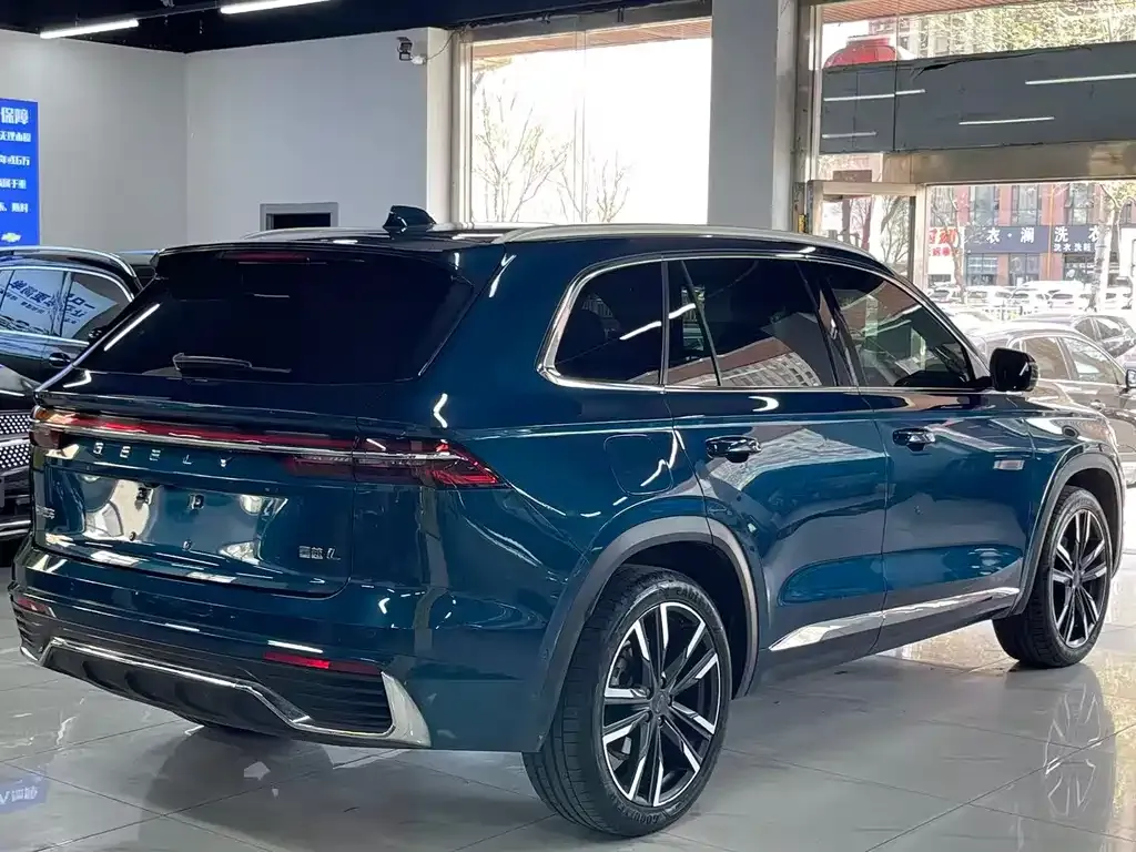 Geely Xingyue L — фото 9