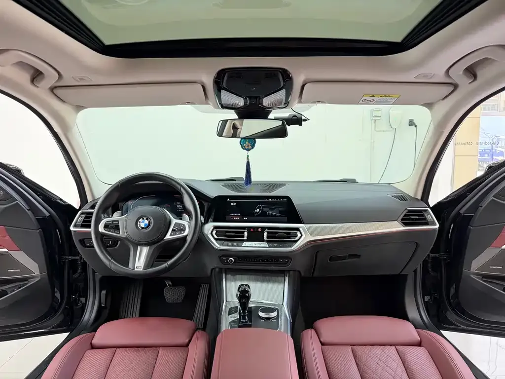 BMW 3 Series 2022 из CN, фото 9