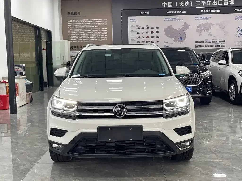 Volkswagen Tharu — фото 5