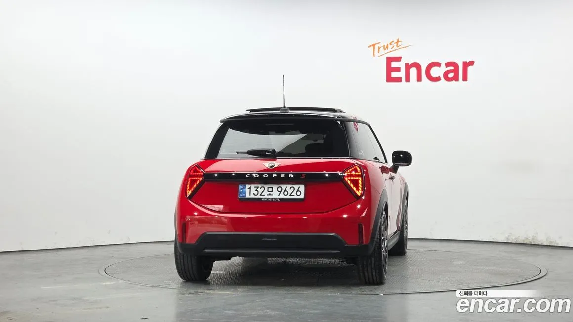 Mini Cooper 2025 из KR, фото 3