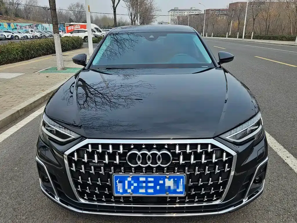 Audi A8 — фото 7