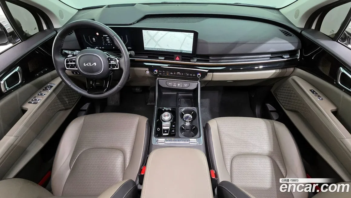 Kia Carnival — фото 10