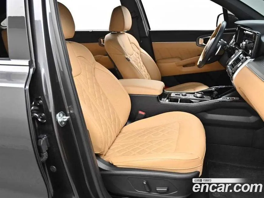 Kia Sorento — фото 8