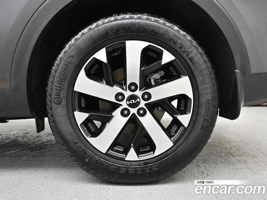 Kia Sorento — фото 9