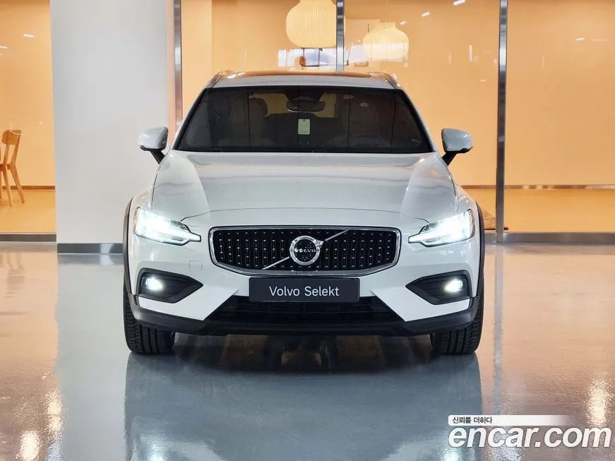 Volvo V60 2025 из KR, фото 6