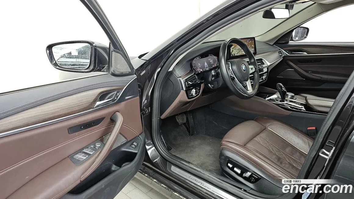 BMW 5-Series 2022 из KR, фото 8