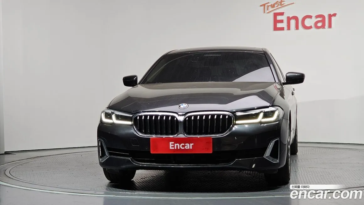 BMW 5-Series 2022 из KR, фото 2