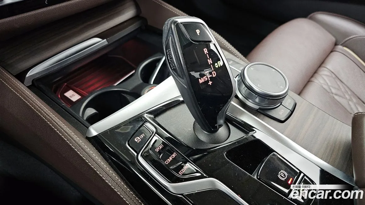 BMW 5-Series 2022 из KR, фото 10