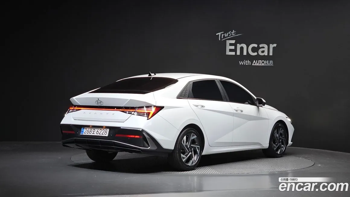 Hyundai AVANTE — фото 2