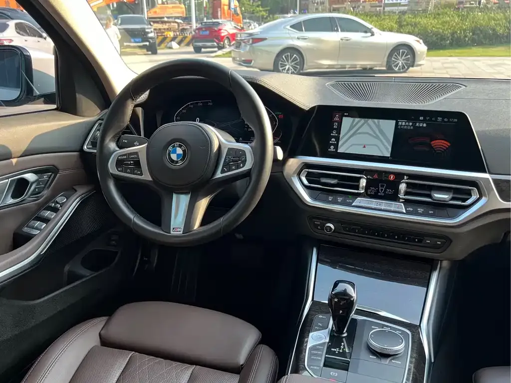 BMW 3 Series 2022 из CN, фото 8