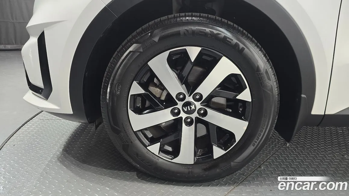 Kia Sorento — фото 5