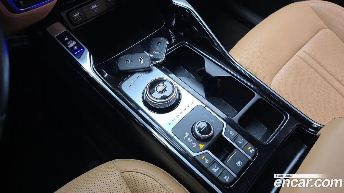Kia Sorento — фото 9