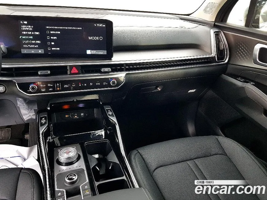 Kia Sorento — фото 10