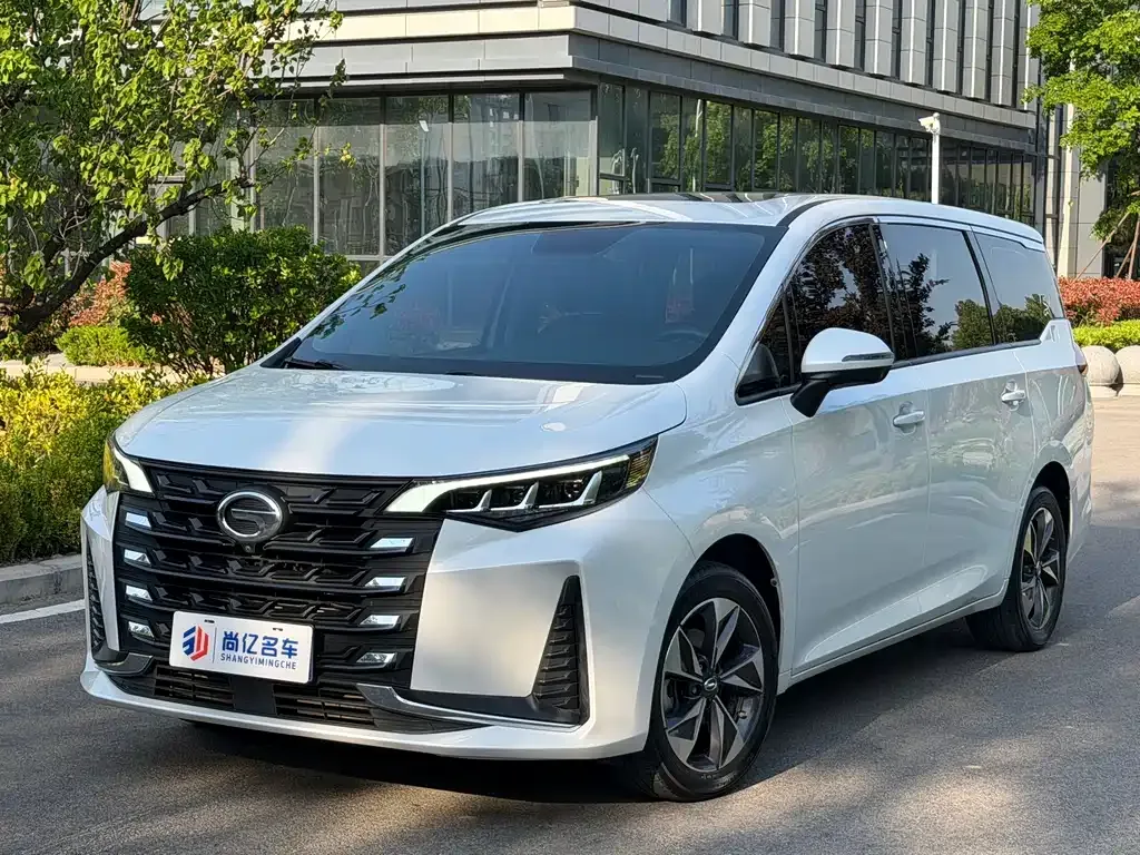 GAC Motor Trumpchi M6 — фото 1