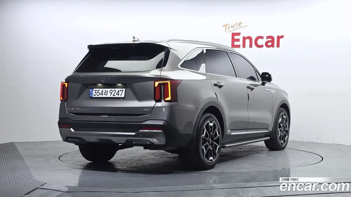 Kia Sorento — фото 3