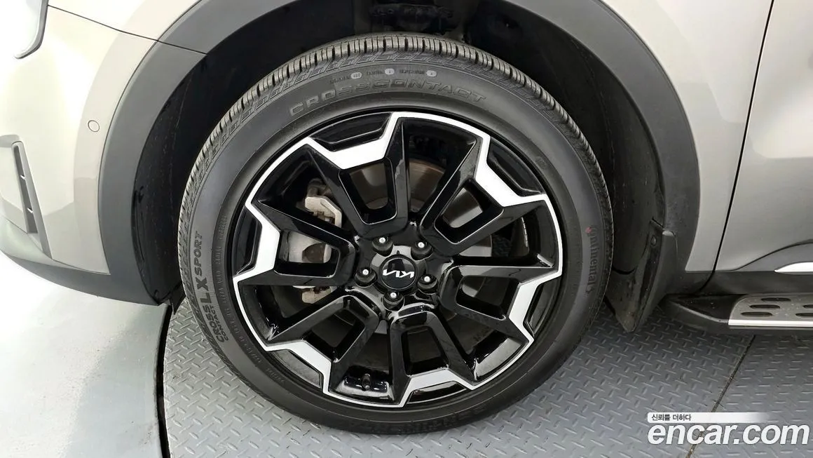 Kia Sorento — фото 10