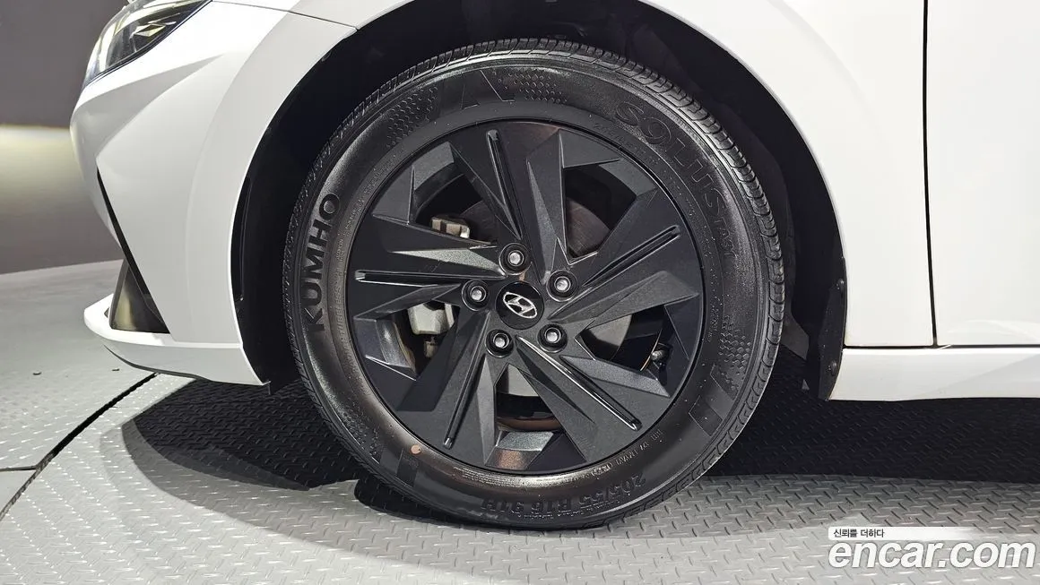 Hyundai AVANTE 2023 из KR, фото 10