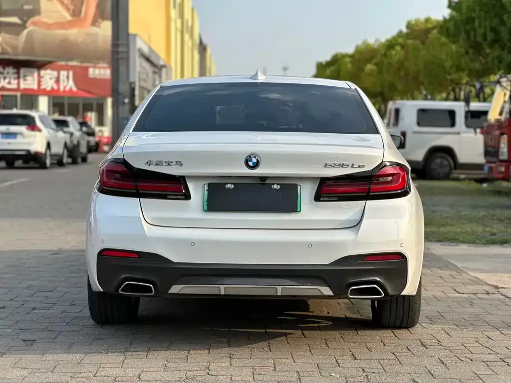 BMW 5 Series New Energy — фото 8